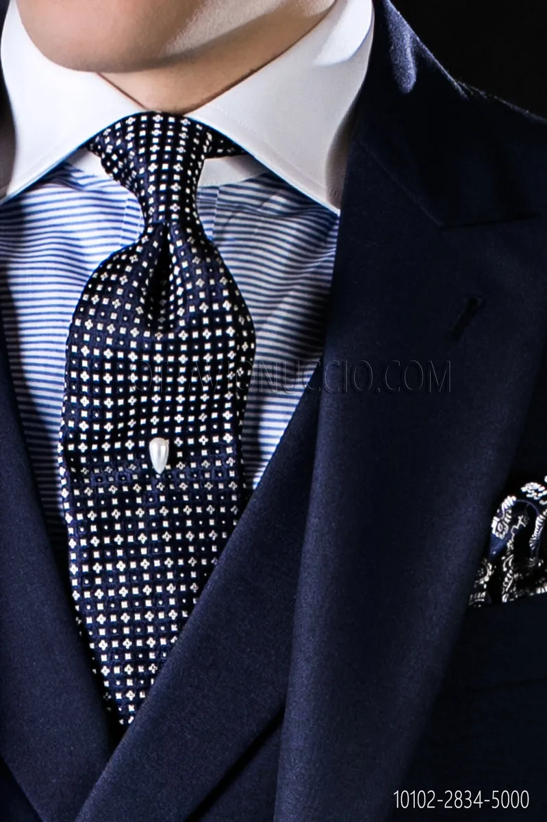 Corbata de pura seda azul con micro diseño