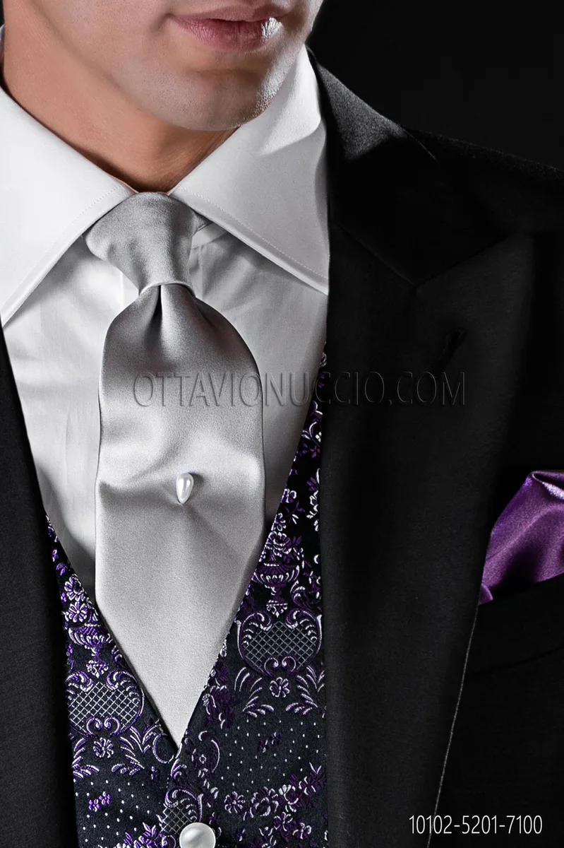 Cravatta in raso grigio chiaro