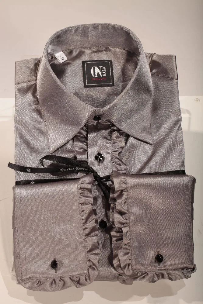 Camicia con volant in raso grigio
