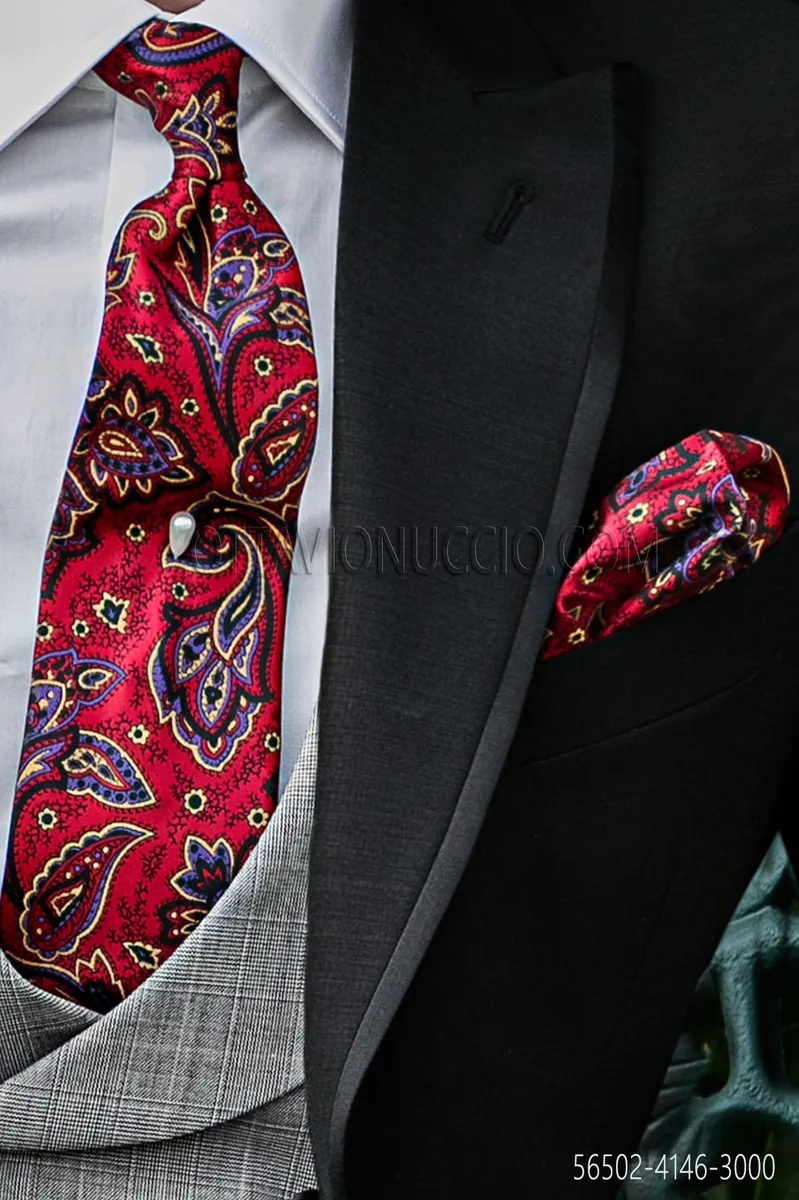 Cravatta rossa disegno Paisley rosso con fazzoletto