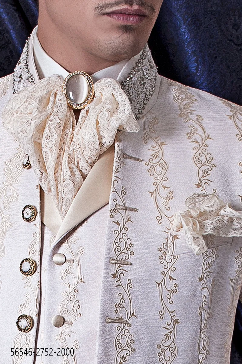 Plastron dorato annodato in pizzo