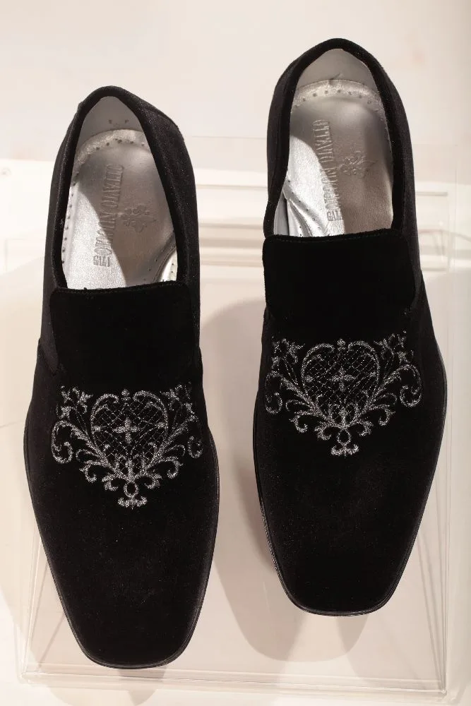 Slippers, schwarz, aus Samt mit Stickerei