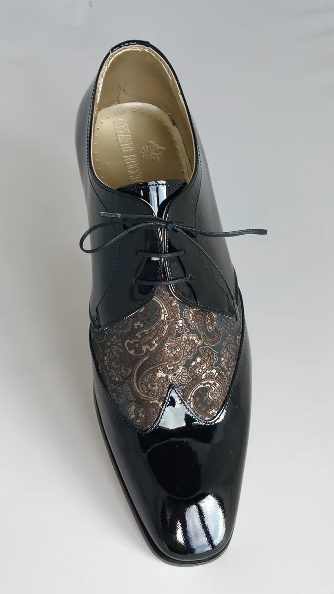 Scarpa allacciata bicolore nero - damascato marrone