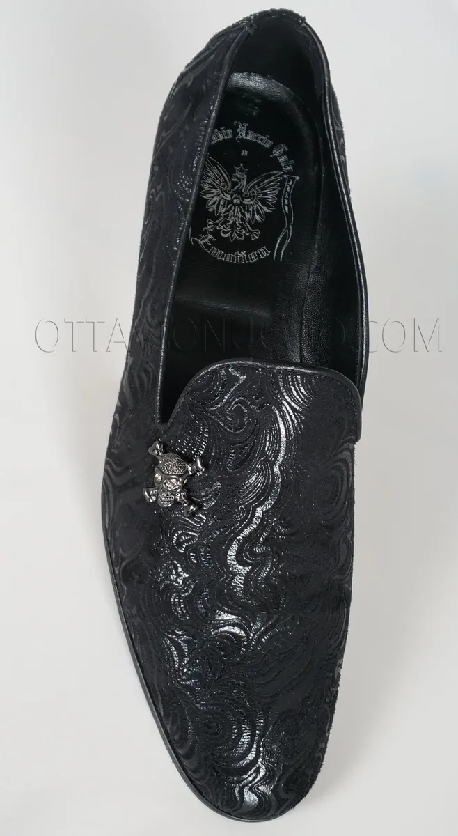 Scarpa damascato nero con morsetto teschio