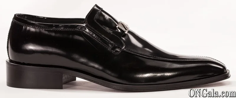 Zapato en piel cepillada