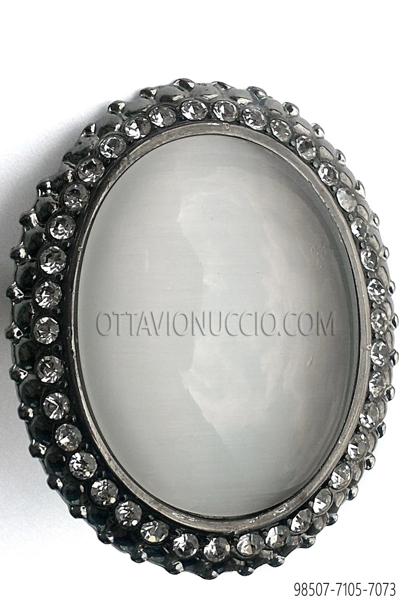 Brosche dunkel silber mit Kamee und crystal Strasssteine