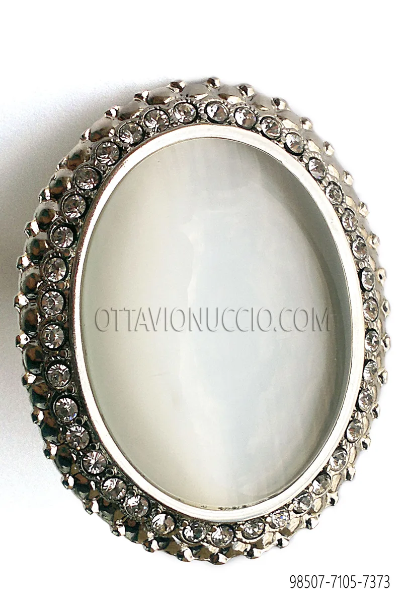 Broche avec Camée gris perle