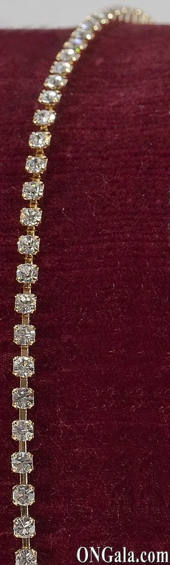 Cadenita dorada con strass cristal