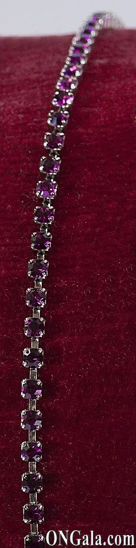 Catenina nikel con strass viola
