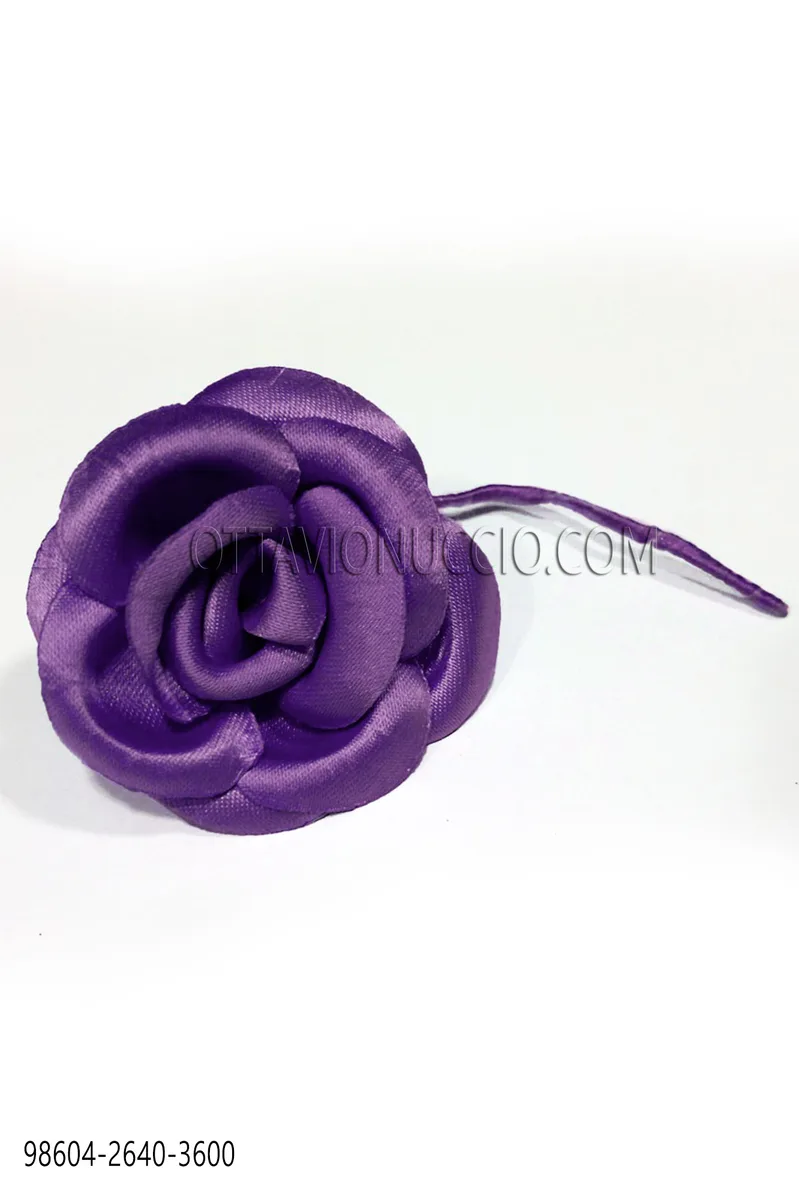 Fiore in raso violetto