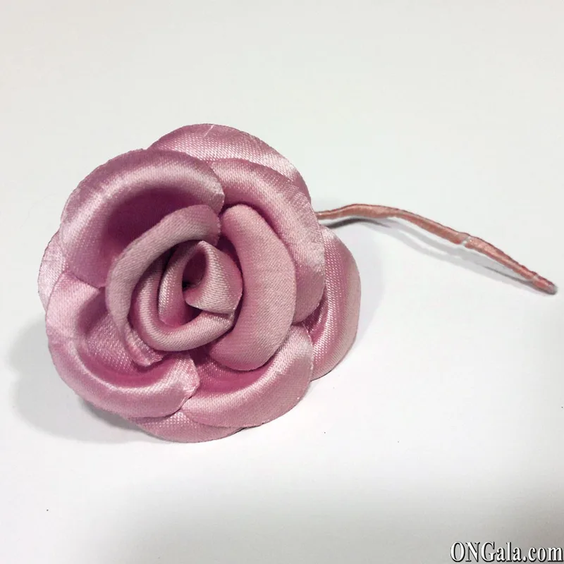 Ansteckblume, rosa, aus Satin