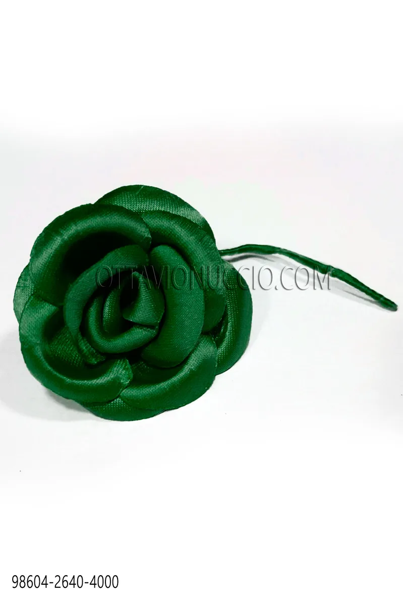 Fiore in raso verde