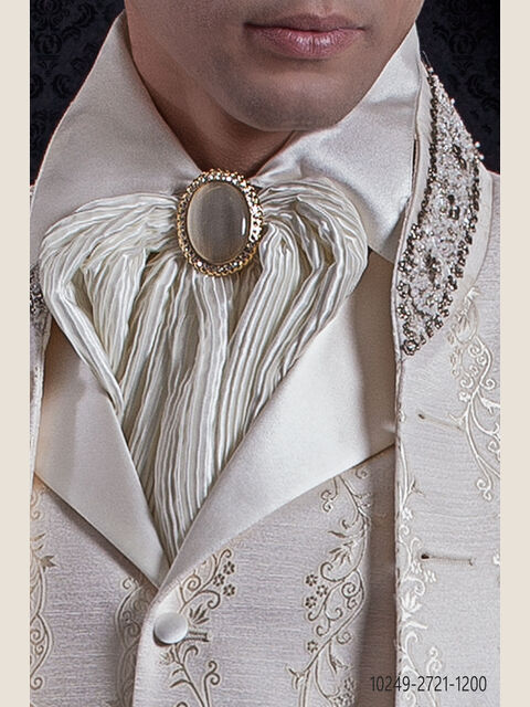 Ascot e Plastron