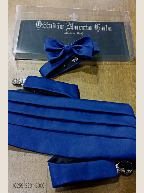Fascia 4 pieghe in raso blu