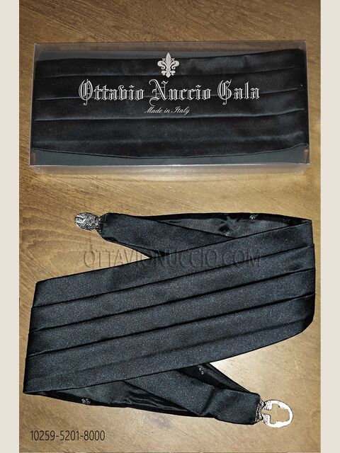 Fascia 4 pieghe in raso nero
