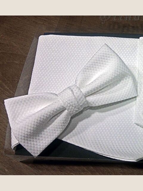Papillon annodato in cotone piquet bianco