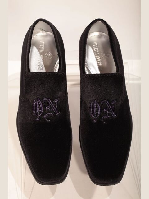 Slipper velluto nero ricamata nero-viola