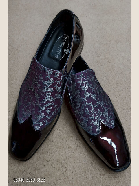 Scarpa bicolore vernice brodeaux inserto broccato prugna argento