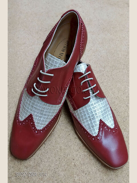 Scarpa bicolore rossa allacciata 4 fori