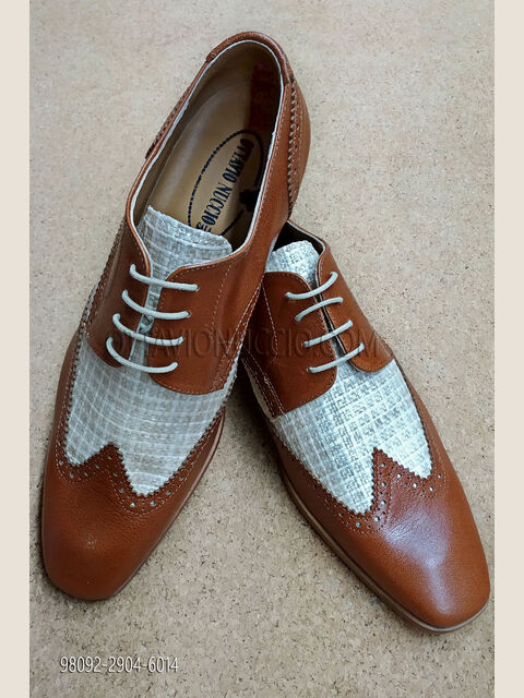 Scarpa bicolore allacciata 4 fori