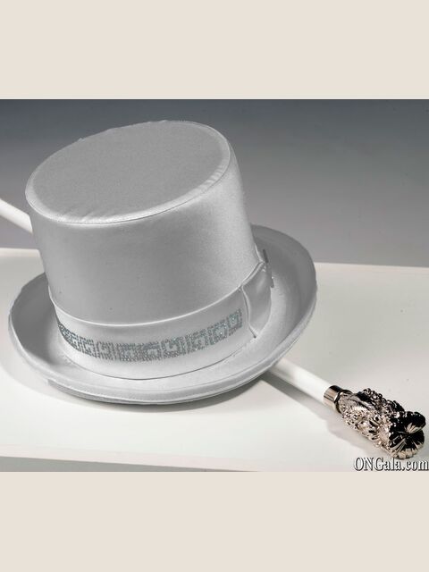 Cilindro in raso grigio perla con strass