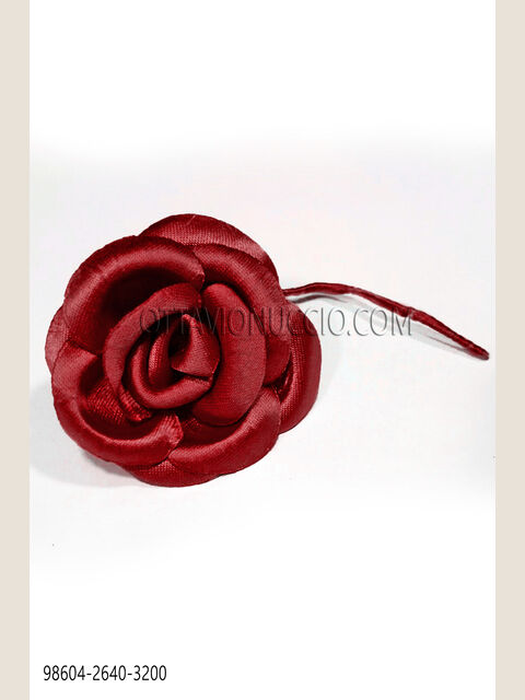 Fiore in raso rosso