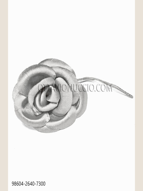 Fiore in raso grigio