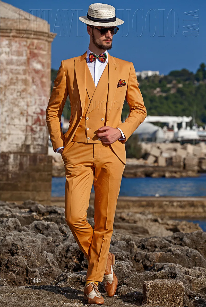 Abito arancione stile hipster in cotone con gilet doppiopetto 1
