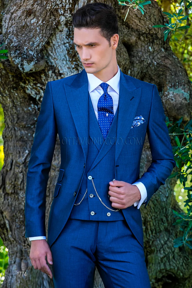 Vestito da sposo casual blu elettrico tre pezzi 1