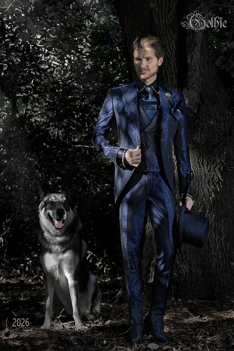 Vestito da sposo damascato blu stile di lusso gotico 2