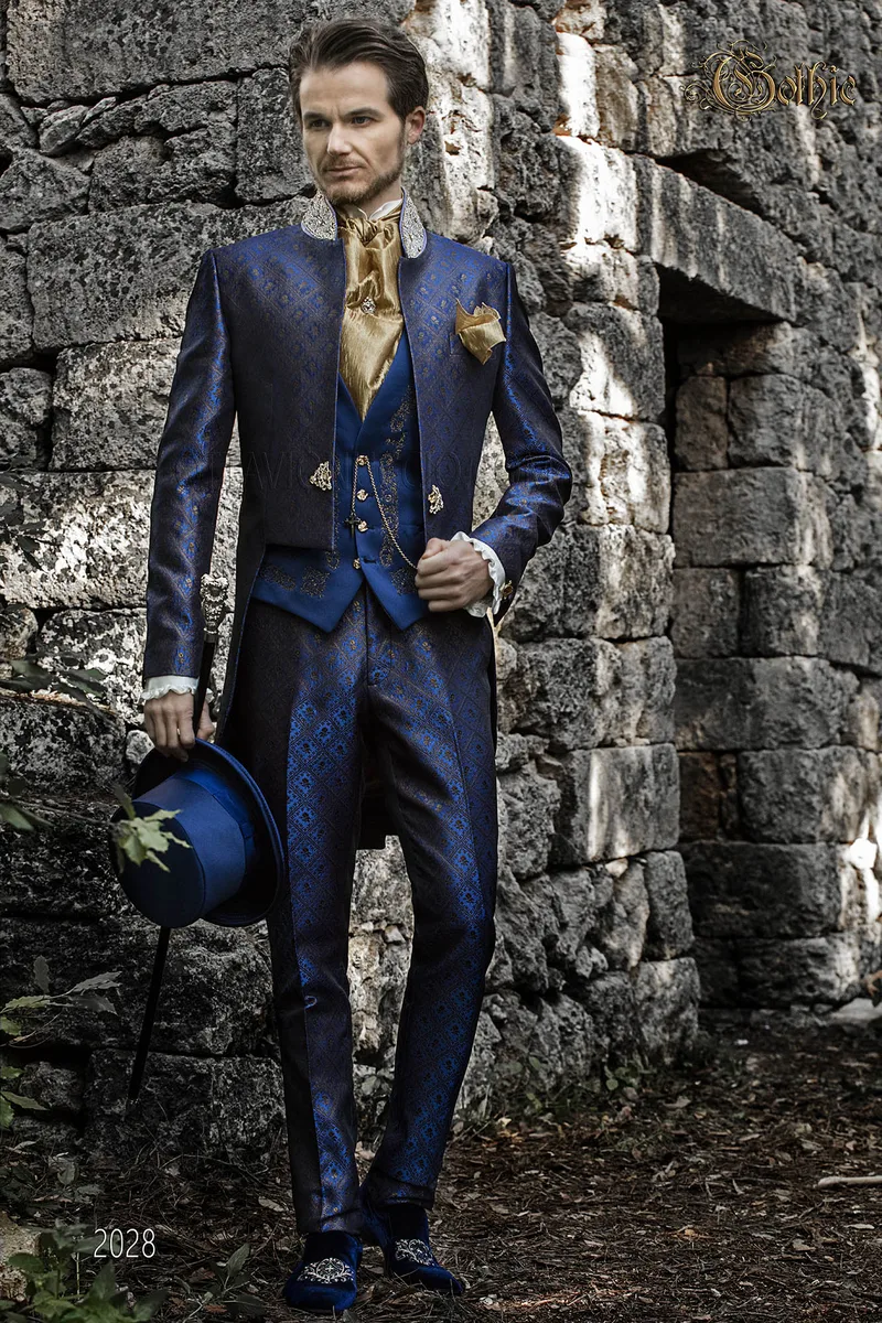Abito frak sposo broccato blu passamanerie sul collo 1