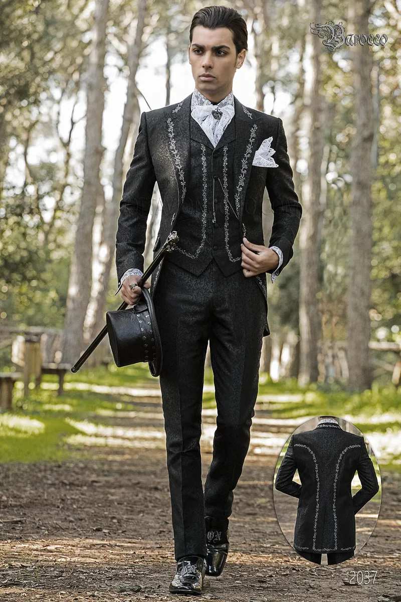 Vestito sposo damascato nero ricamato argento stile gotico 1