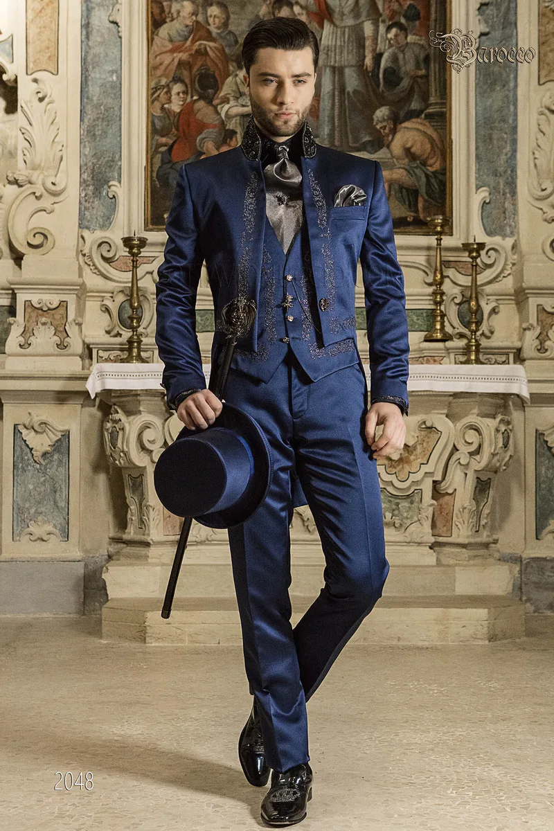 Frak da sposo in raso blu barocco ricamato nero-argento 1