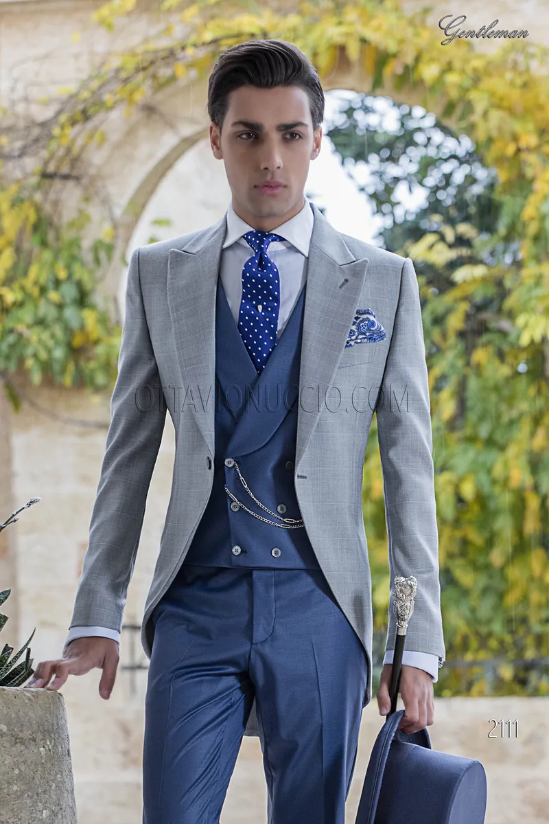 Abito tight moderno, giacca principe di galles grigio e pantalone blu 1