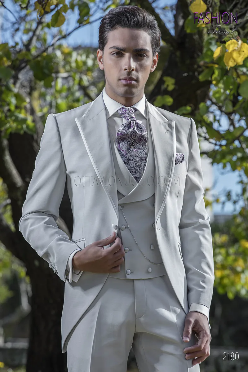 Abito da sposo moda fashion grigio perla 1