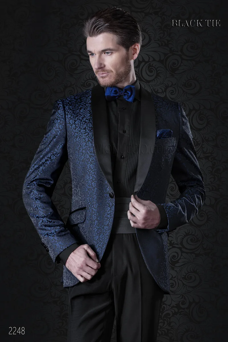 Giacca smoking damascato blu e pantalone nero 1