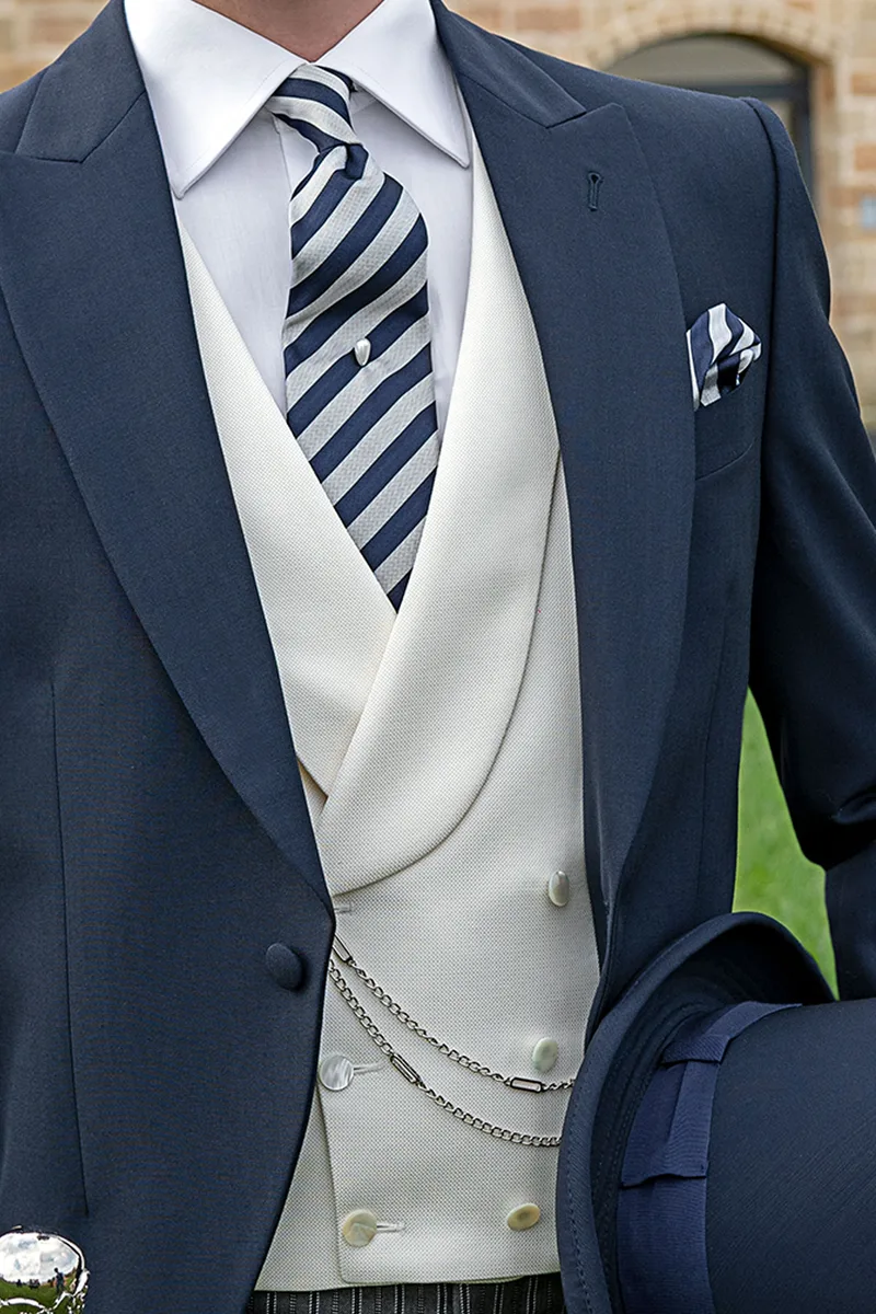 Tight classico blu da sposo con pantalone righe 3