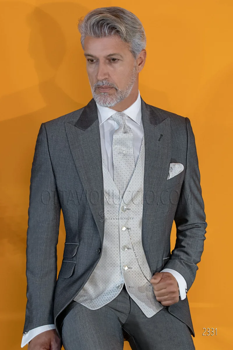 Abito da cerimonia uomo grigio, gilet seta grigio perla 1