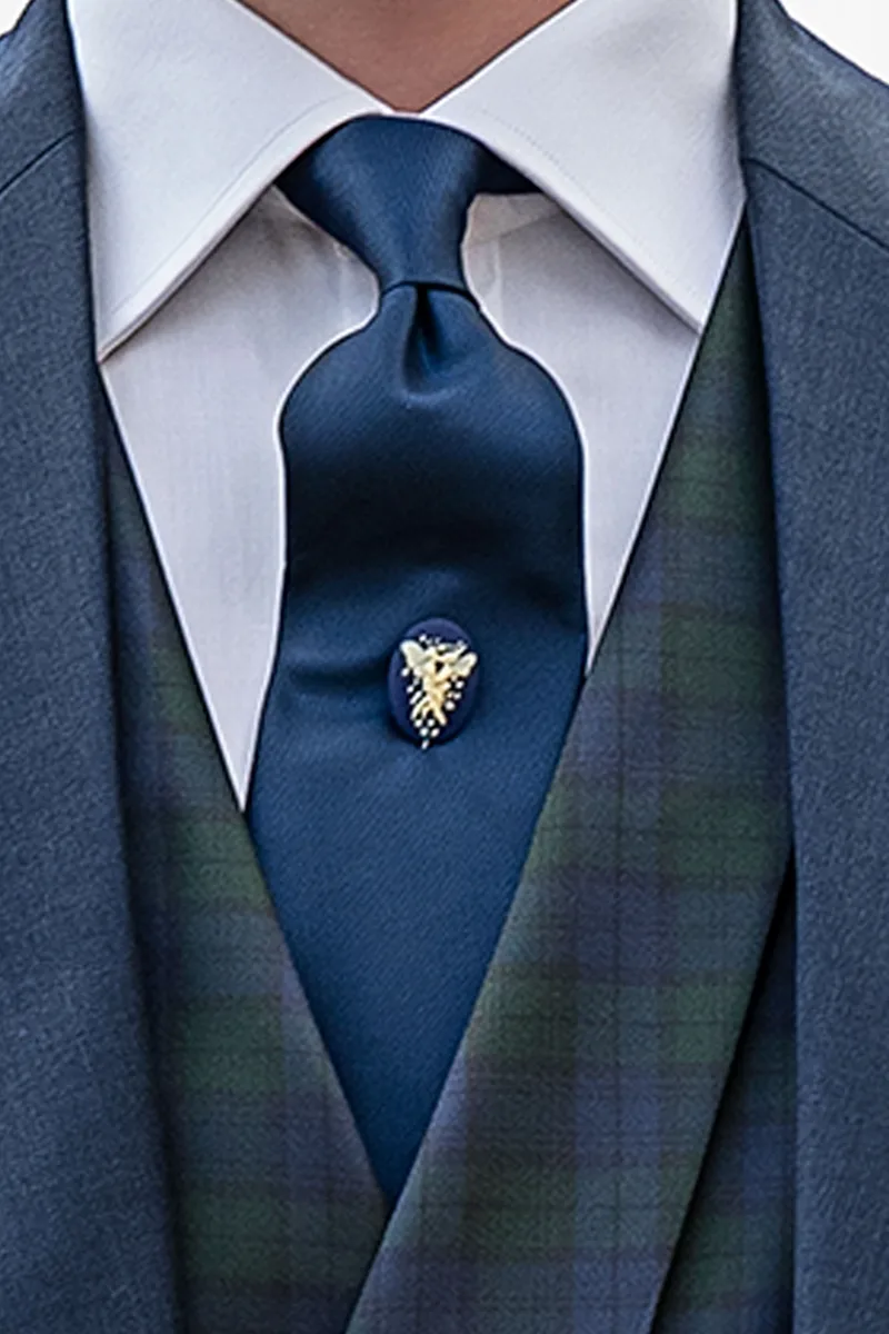 Abito Tight da sposo blu in pura lana, gilet tartan seta doppiopetto 2