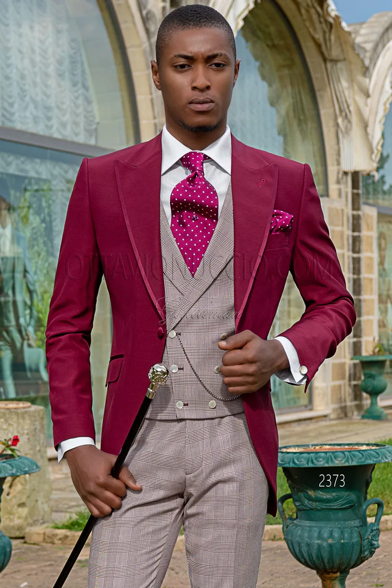 Abito sposo demi tight moderno fucsia, gilet e pantaloni principe di galles 1