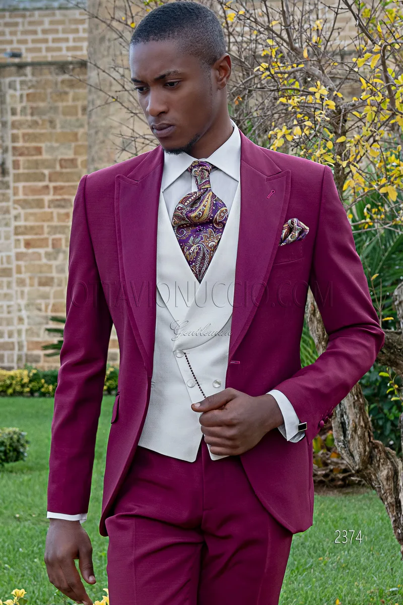 Vestito da sposo moderno fucsia 1