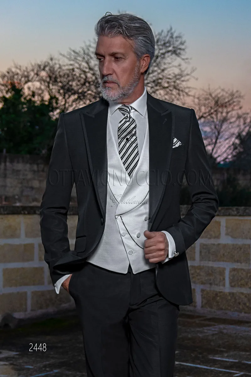 Abito moda da sposo nero misto lana, gilet doppiopetto bianco 1