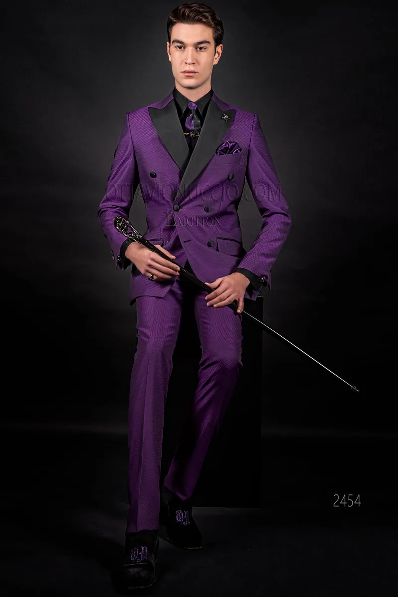 Abito moderno smoking doppiopetto viola, revers raso nero 1