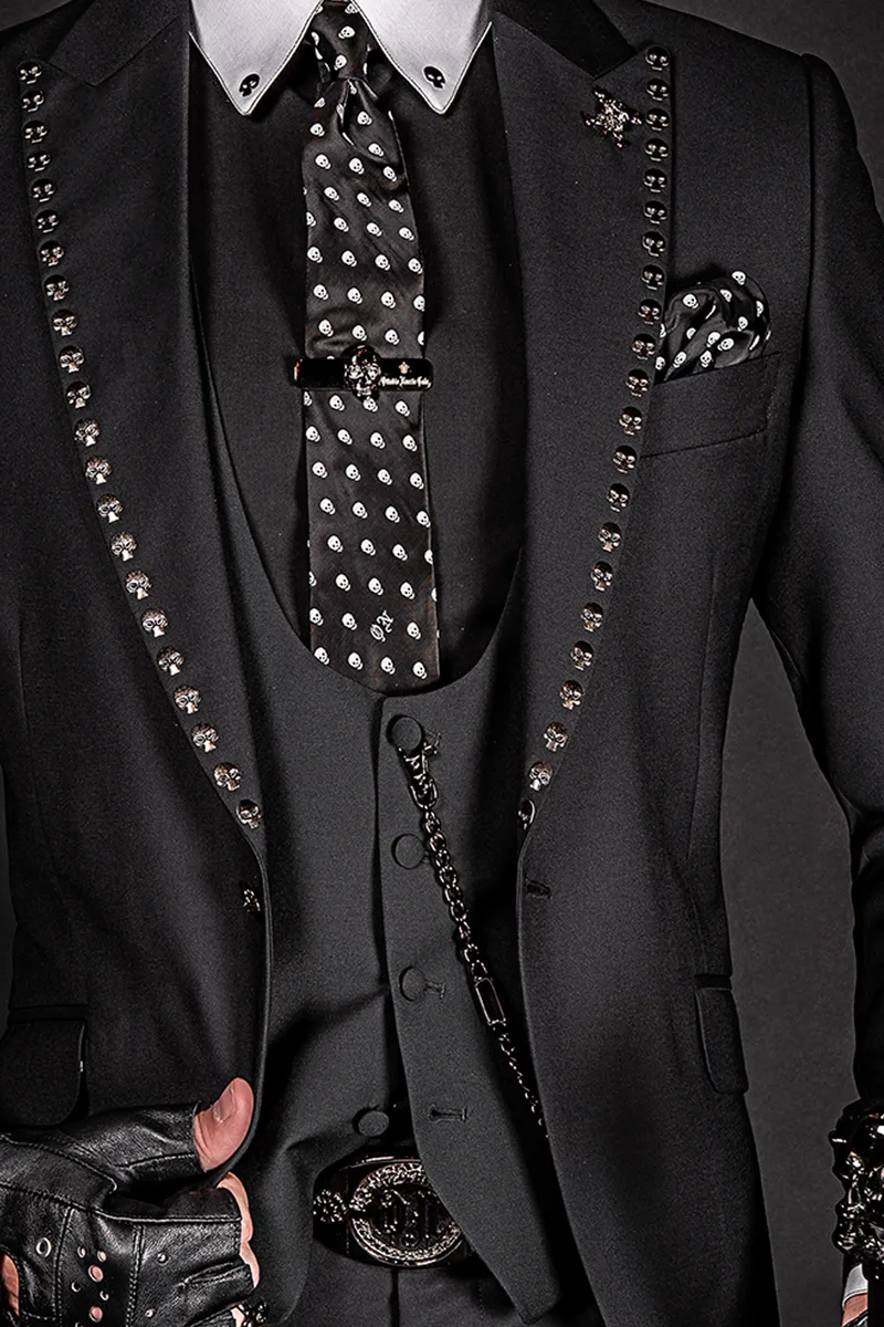 Abito sposo nero steampunk con applicazioni metalliche teschi 3