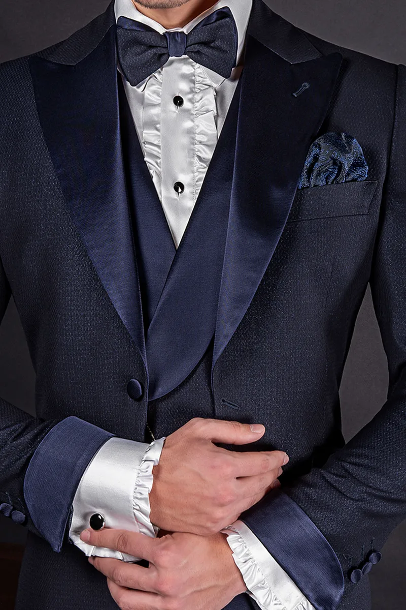 Abito cerimonia uomo blu con inserti in raso 3