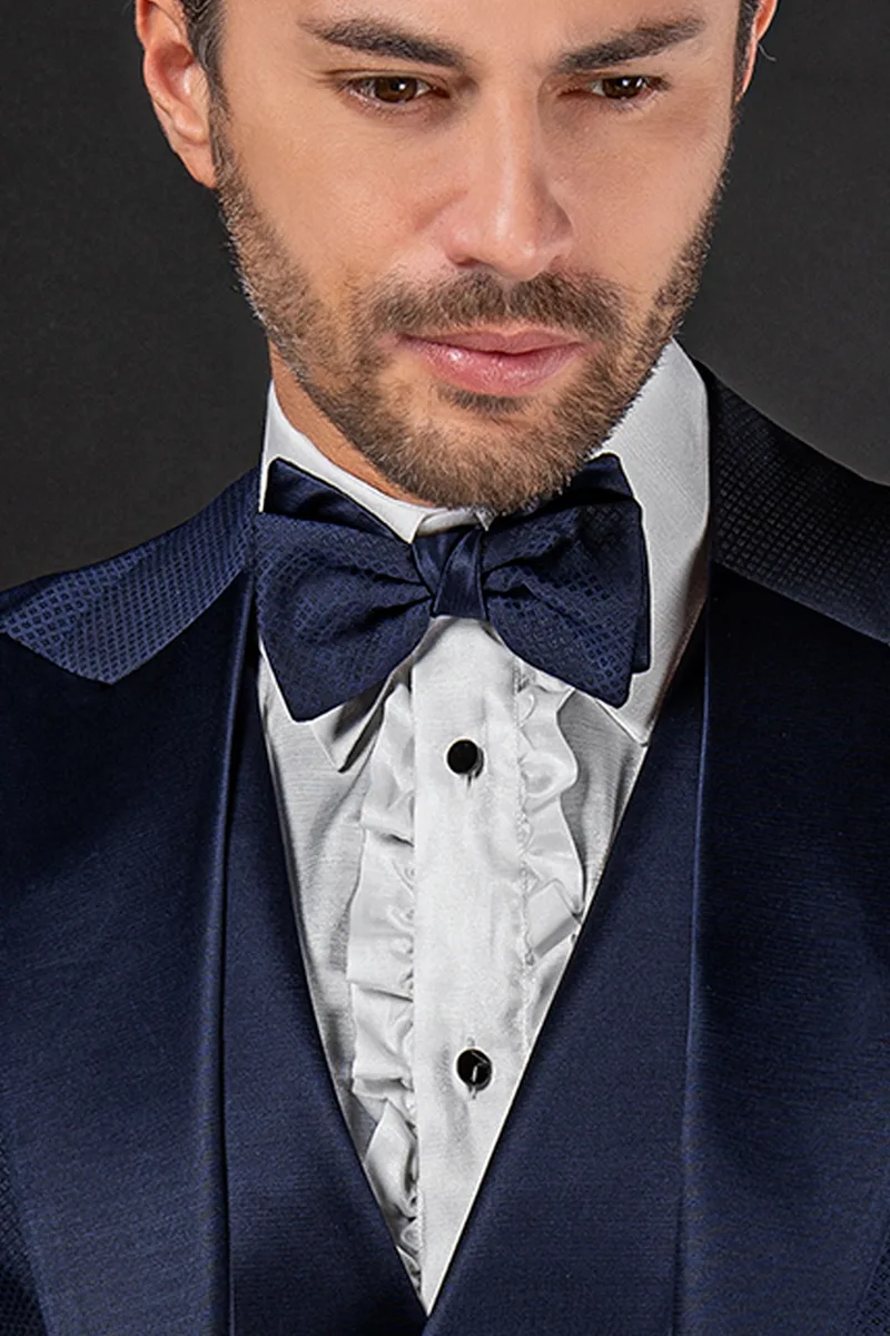 Abito moda sposo fashion uomo blu con contrasti in raso 2