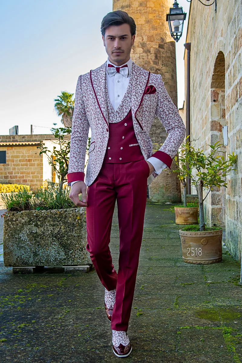 Abito cerimonia uomo in tessuto damascato bianco e rosso 1
