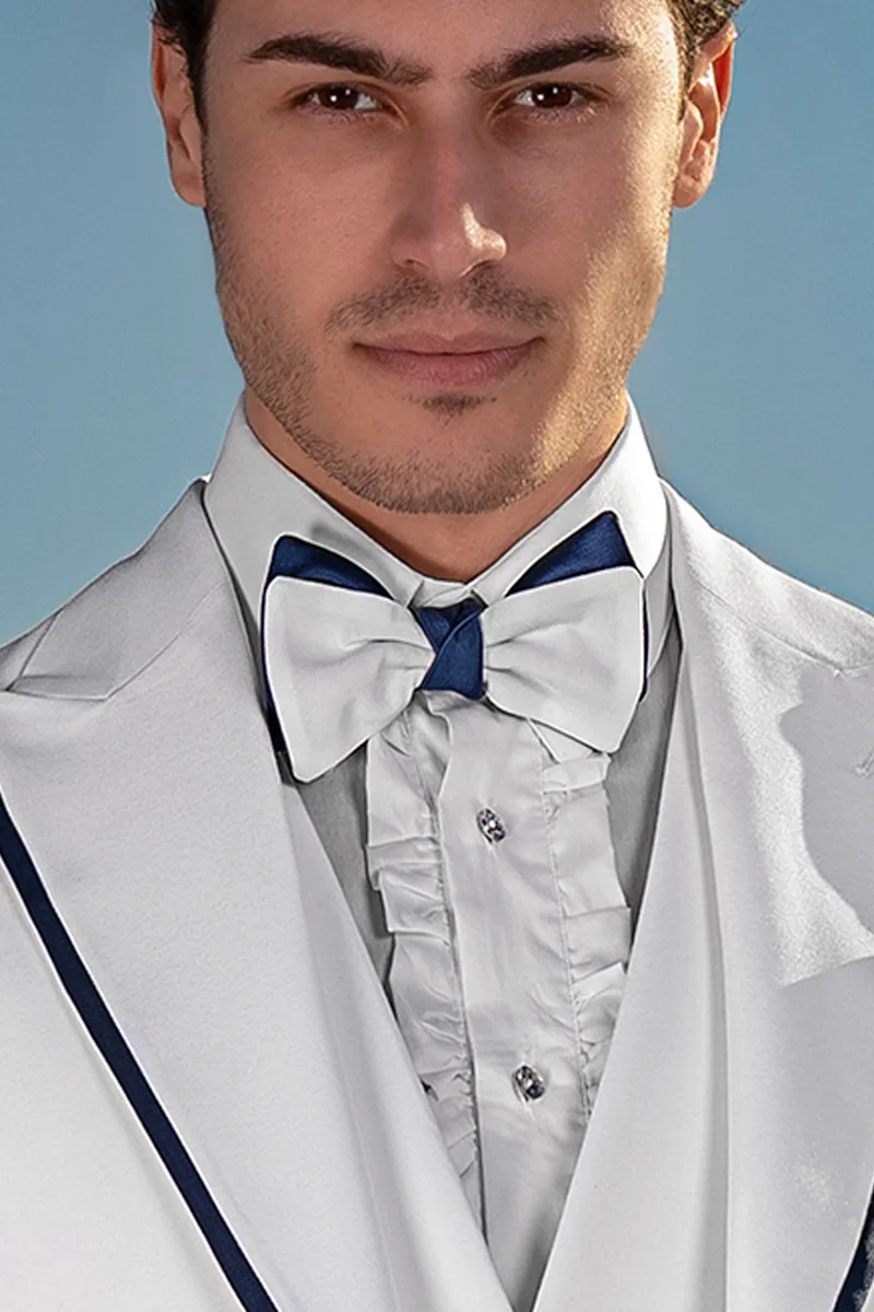 Abito cerimonia fashion su misura bianco, maniche e rever con contrasti blu 2