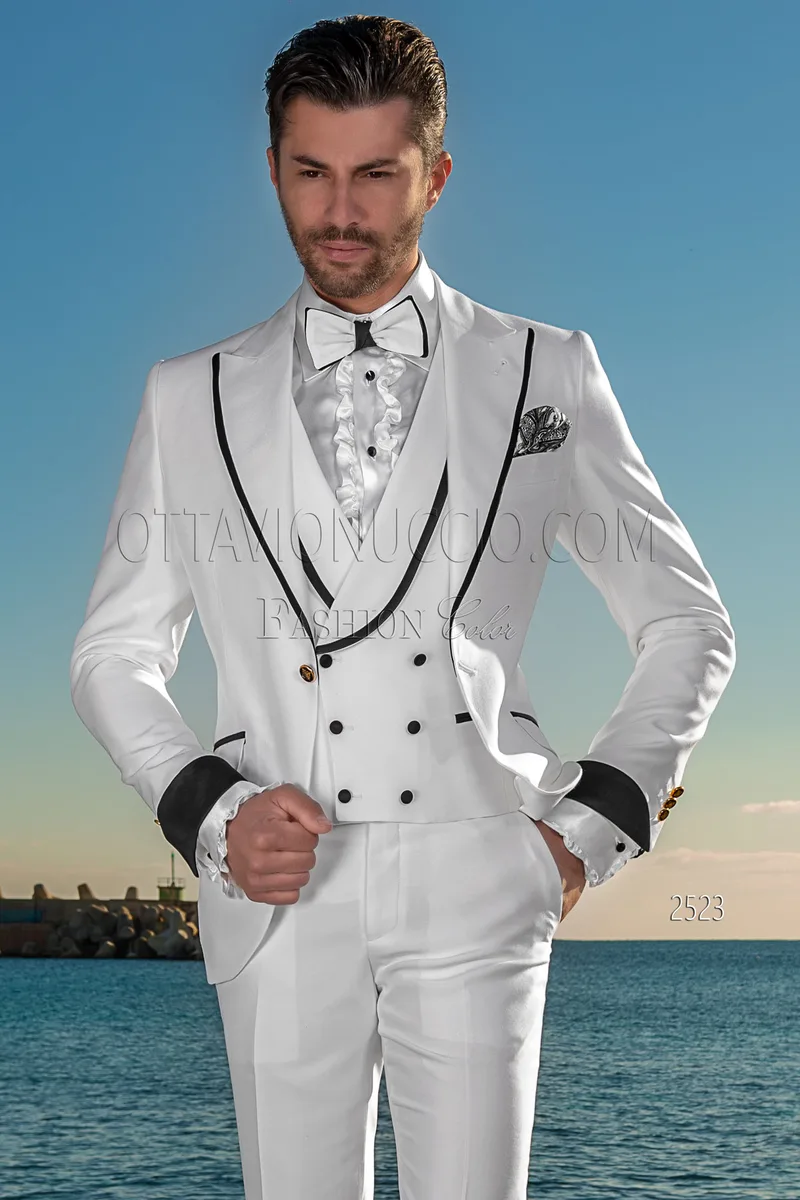 Vestito uomo fashion su misura bianco, contrasti neri sul rever e maniche 1