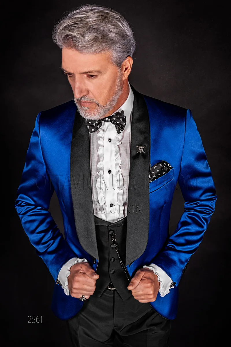 Giacca smoking uomo blu elettrico in raso con pantalone nero 1